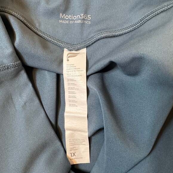 Fabletics women’s XL Motion365 High Waisted Performance Leggings Tropical Teal - Picture 2 of 11